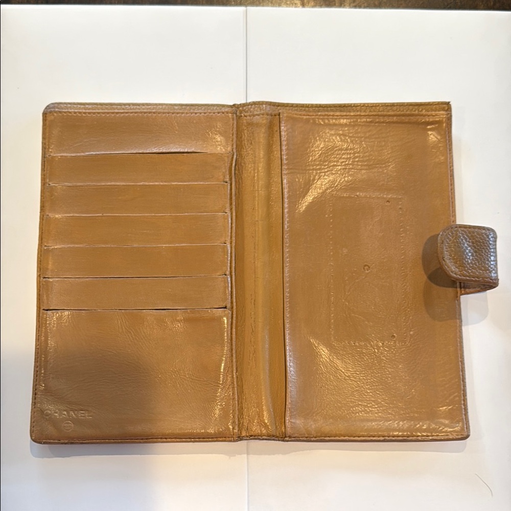 Chanel Wallet - Picture 2 of 14